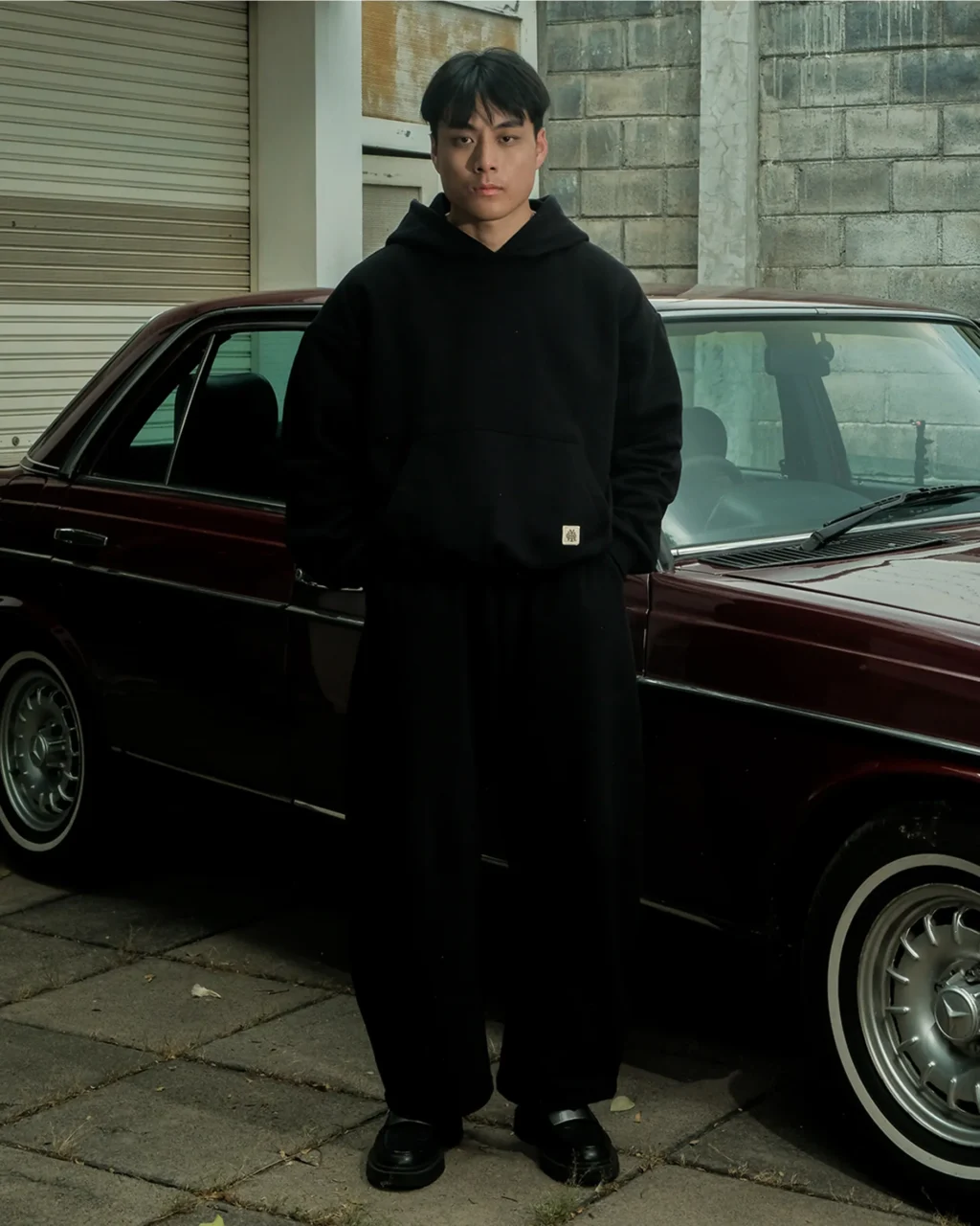 Black Hoodie Heavyweight Cotton 330gsm - Basic Signature