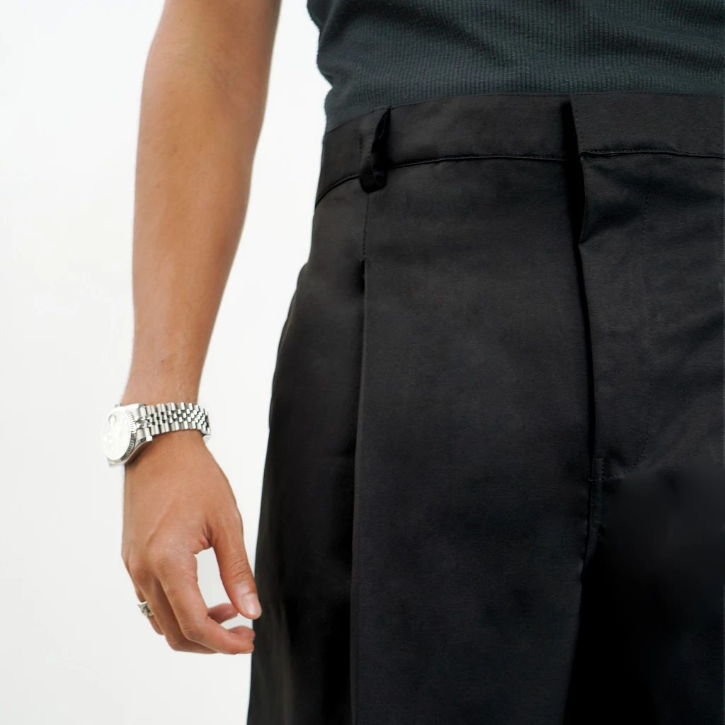 Black Bermuda Pants_4 Black Bermuda Pants